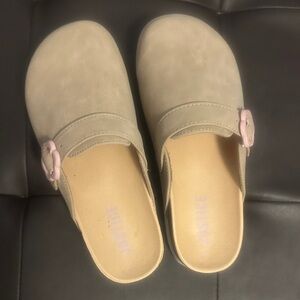 Beige Slip-On Mules with Pink Buckle
